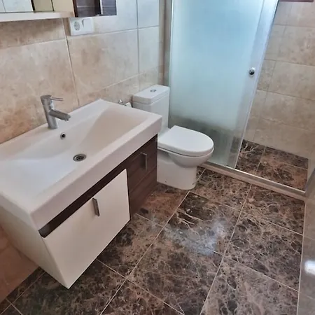 Emre 10 Hotel